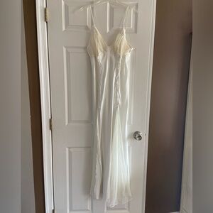Y2K Victoria’s Secret White Satin Slip Nightgown Lace Tie Back Size L